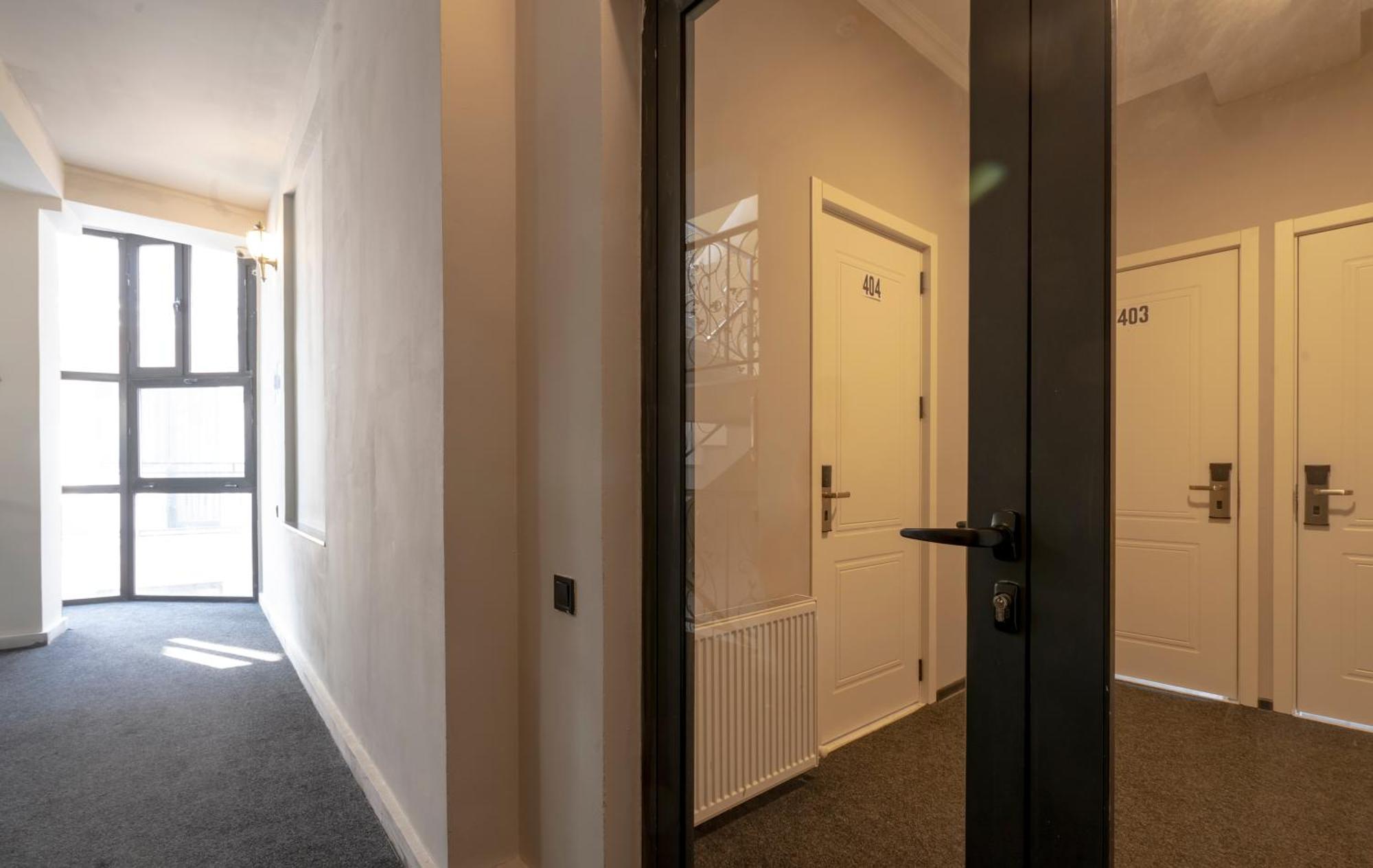 Hotel Piazza Tbilisi Ngoại thất bức ảnh