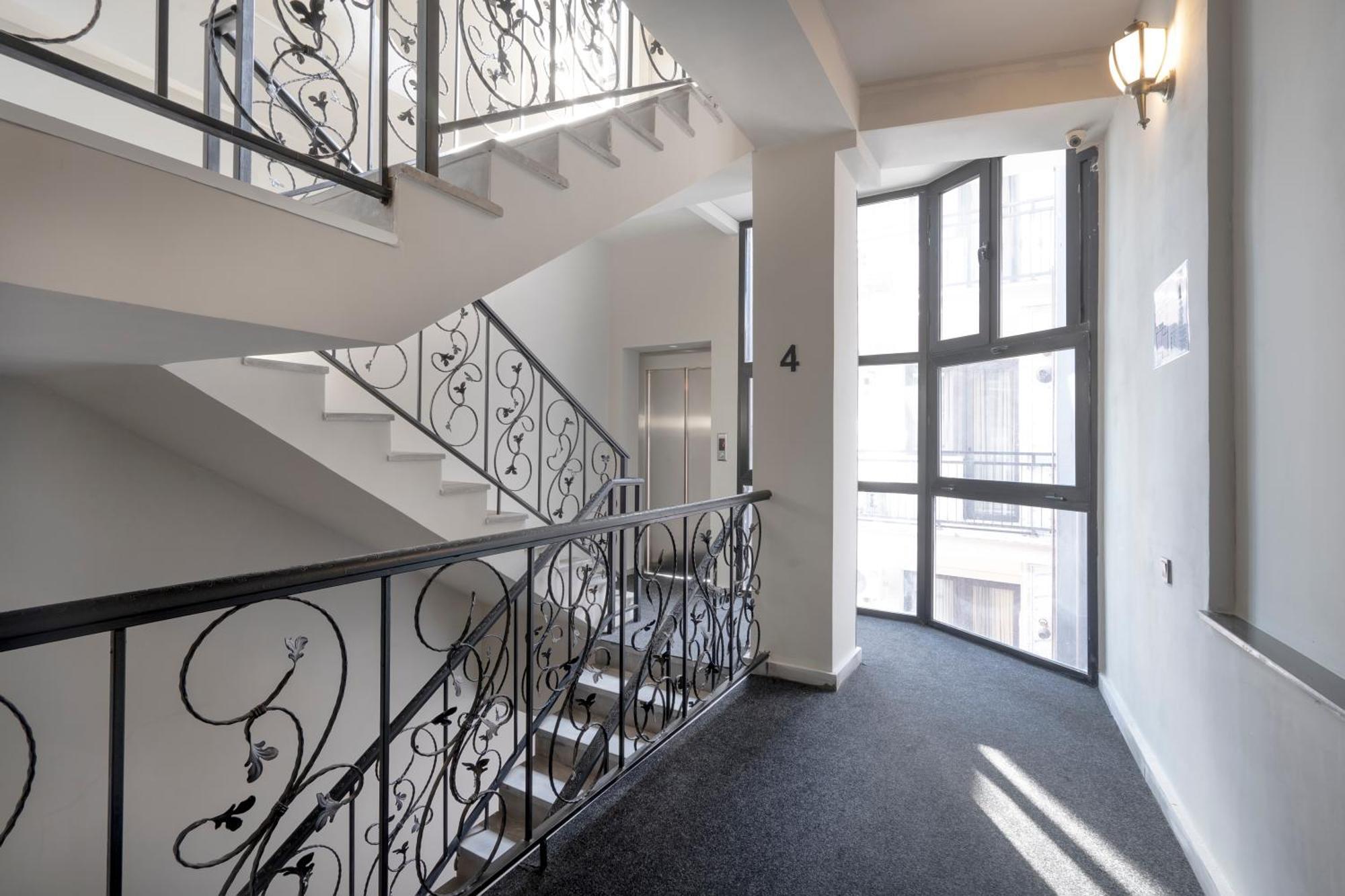 Hotel Piazza Tbilisi Ngoại thất bức ảnh