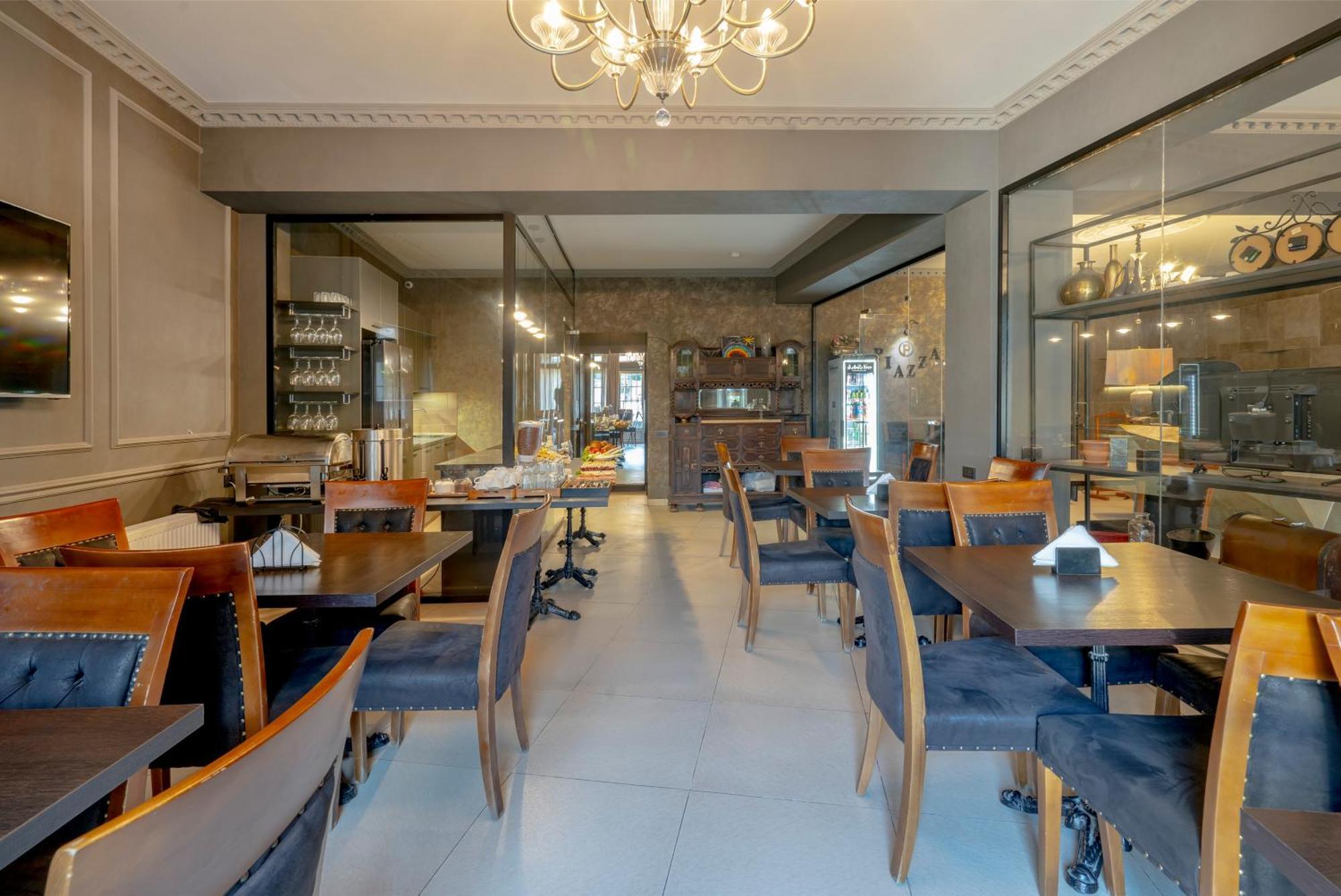 Hotel Piazza Tbilisi Ngoại thất bức ảnh