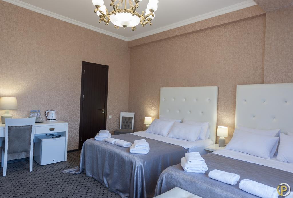 Hotel Piazza Tbilisi Ngoại thất bức ảnh