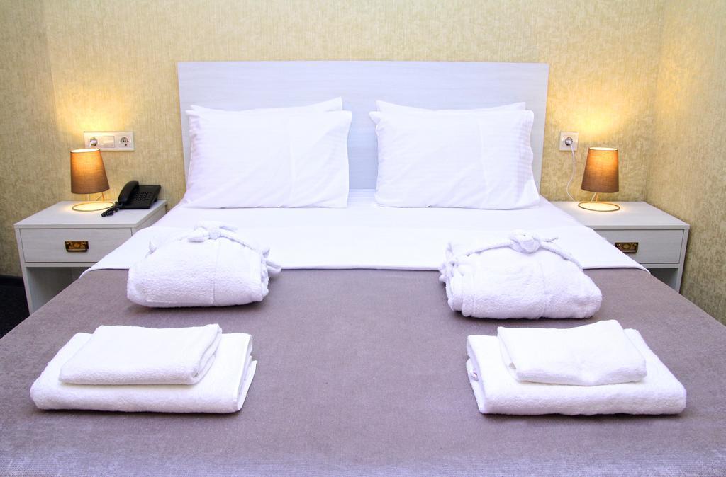 Hotel Piazza Tbilisi Ngoại thất bức ảnh